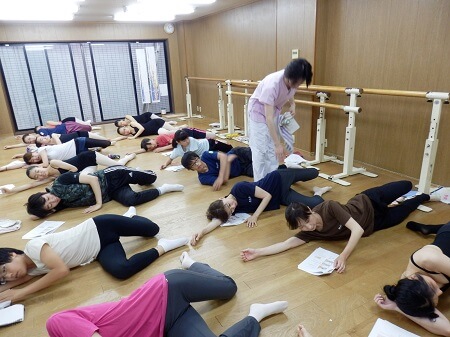 アンディオール改善講座 椋木めぐみアトリエ ドゥ バレエ 東京都 バレエ整体あすかスタジオ アンディオール改善講座 椋木めぐみアトリエ ドゥ バレエ 東京都 バレエ整体あすかスタジオ